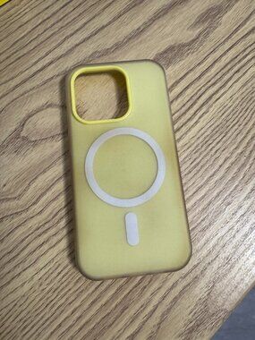 Lemon Frost MagSafe Case